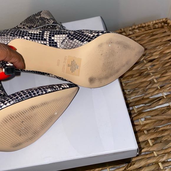 Genuine Leather Natural Snake Skin Print Nine West Tirzah Ankle Boots 6.5 - Picture 10 of 11